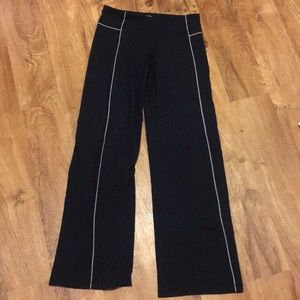 Lululemon 8 TALL! wide leg flare pants